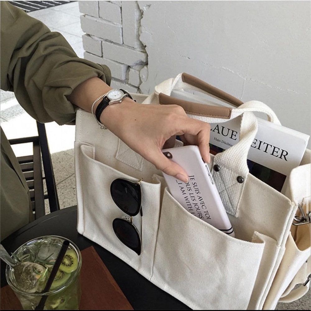 Tote bag
